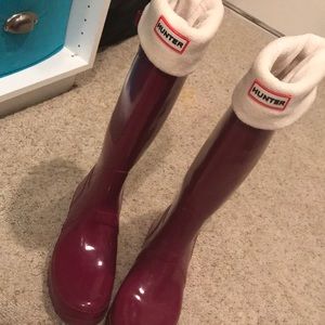 Hunter Rain Boots - RARE Magenta W/ SOCKS